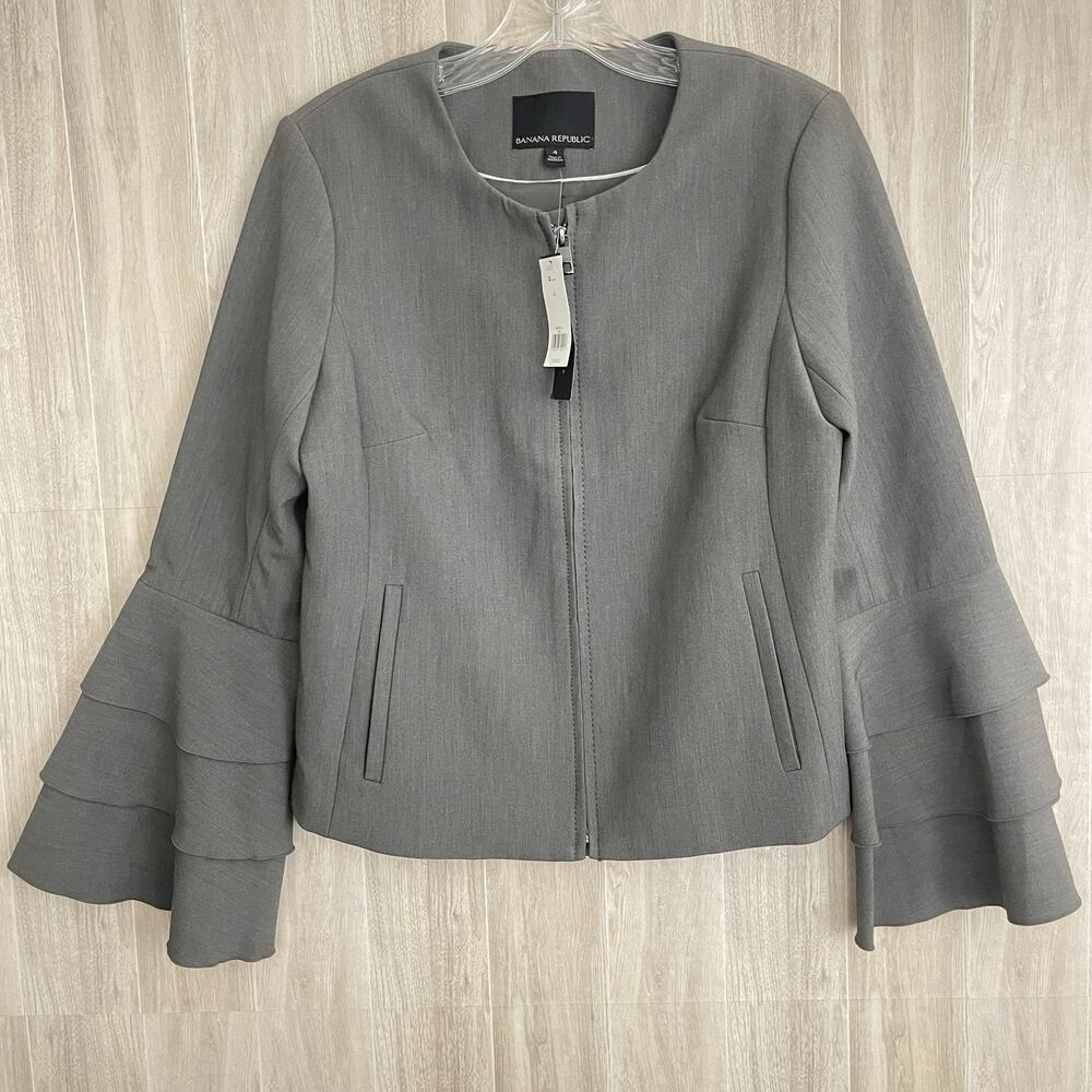 NWT Banana Republic Grey Ruffle Bell Sleeve Jacket Women’s Size 4 Collarless